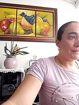 skayhot  online show from 6, 3, 2025