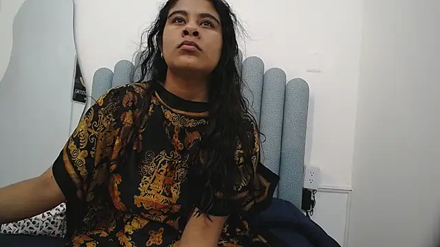 iniyalaboni online show from 18, 2, 2025