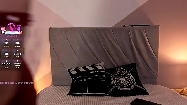 Snapshot of miaablack chatting on 24, 10, 2025 miaablack online show from 24, 10, 2025