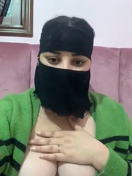 Snapshot of Miss-Soka chatting on 8, 2, 2025 Miss-Soka online show from 8, 2, 2025