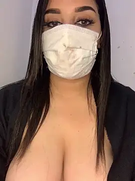 Snapshot of Miss-Soka chatting on 17, 12, 2025 Miss-Soka online show from 17, 12, 2025