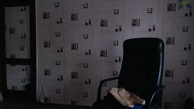 Snapshot of TasyaBigTTs chatting on 19, 12, 2024 TasyaBigTTs online show from 19, 12, 2024