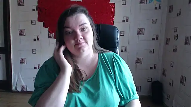 Snapshot of TasyaBigTTs chatting on 22, 3, 2025 TasyaBigTTs online show from 22, 3, 2025