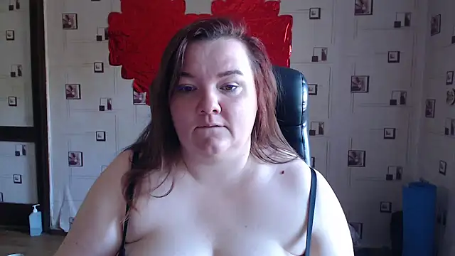 Snapshot of TasyaBigTTs chatting on 21, 9, 2025 TasyaBigTTs online show from 21, 9, 2025