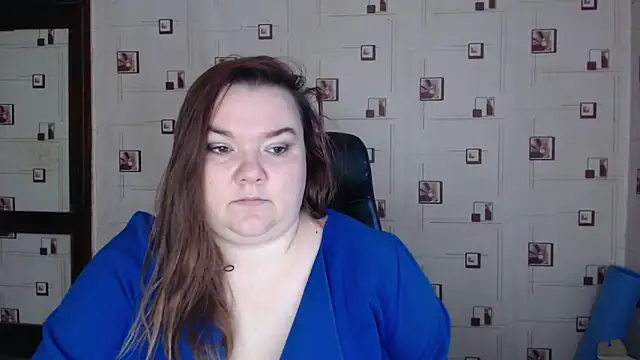 Snapshot of TasyaBigTTs chatting on 20, 10, 2025 TasyaBigTTs online show from 20, 10, 2025