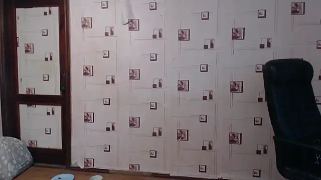 Snapshot of TasyaBigTTs chatting on 28, 11, 2025 TasyaBigTTs online show from 28, 11, 2025