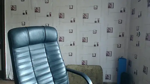 Snapshot of TasyaBigTTs chatting on 18, 4, 2026 TasyaBigTTs online show from 18, 4, 2026