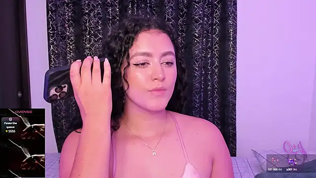 Snapshot of Adhara-zanne chatting on 7, 3, 2025 Adhara-zanne online show from 7, 3, 2025