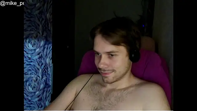 Snapshot of mike_peach chatting on 15, 1, 2026 mike peach online show from 15, 1, 2026