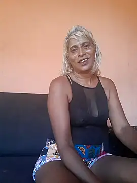 Goodgirlsue 77 online show from 4, 2, 2025