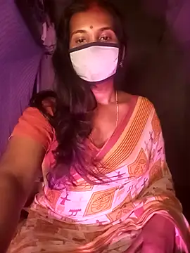 Greenchilli17 online show from 4, 3, 2025