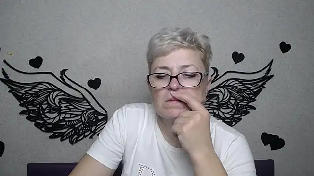 EmiliaGree online show from 17, 11, 2025