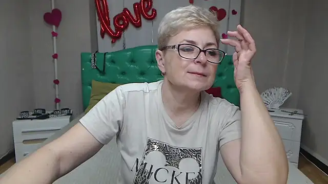 EmiliaGree online show from 2, 4, 2026