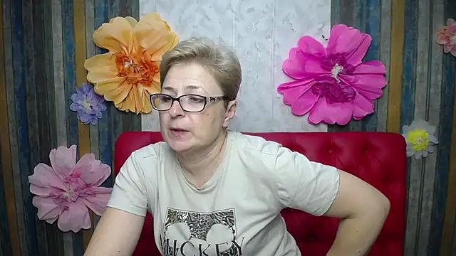 Snapshot of EmiliaGree chatting on 15, 5, 2026 EmiliaGree online show from 15, 5, 2026