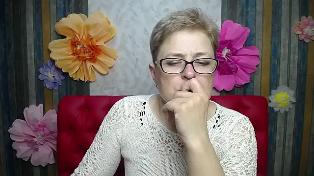 Snapshot of EmiliaGree chatting on 23, 5, 2026 EmiliaGree online show from 23, 5, 2026