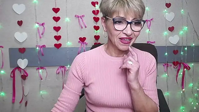 EllaBonito online show from 2, 2, 2025