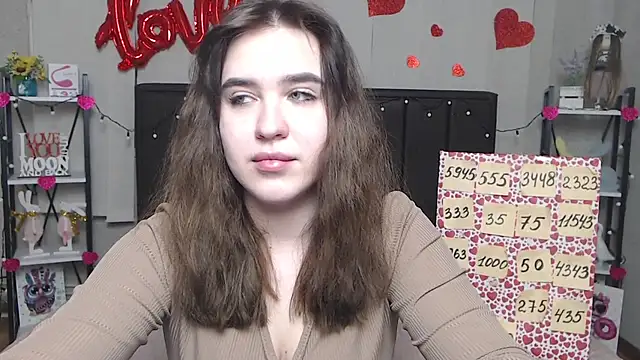 LauraHlot online show from 28, 2, 2025