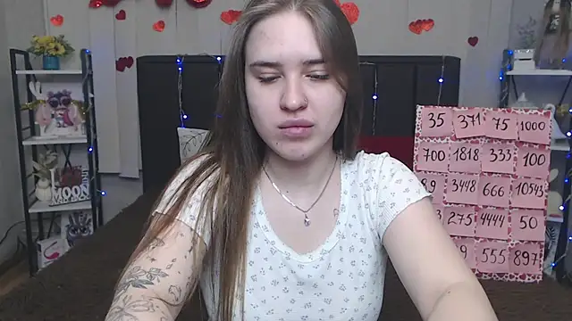 Snapshot of LauraHlot chatting on 21, 5, 2026 LauraHlot online show from 21, 5, 2026
