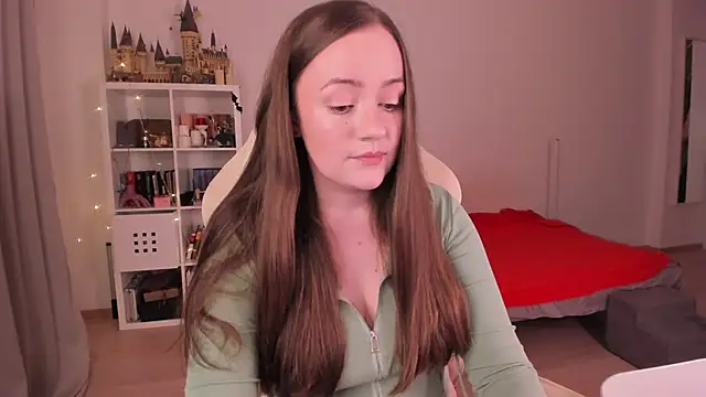 Snapshot of WalkingGirl chatting on 25, 9, 2025 WalkingGirl online show from 25, 9, 2025