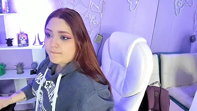 Camiila Osorio online show from 18, 12, 2025