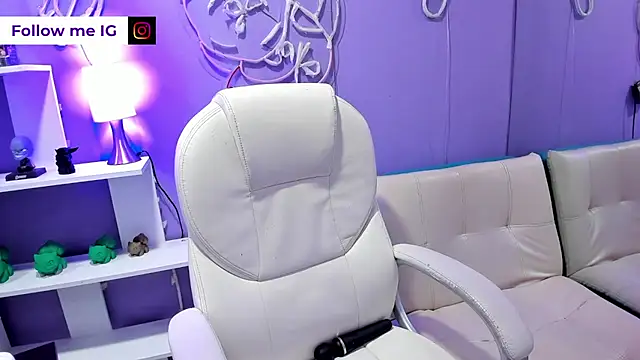 Camiila Osorio online show from 16, 1, 2026