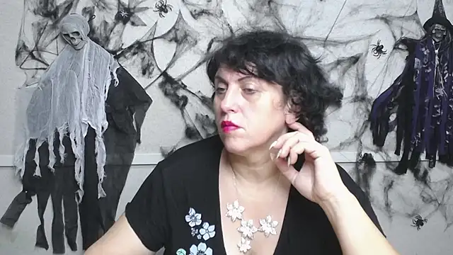 LuciaMii online show from 10, 11, 2025