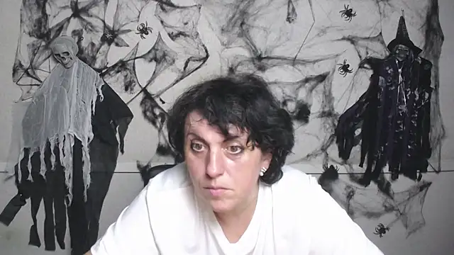 LuciaMii online show from 13, 11, 2025