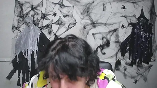 LuciaMii online show from 15, 11, 2025