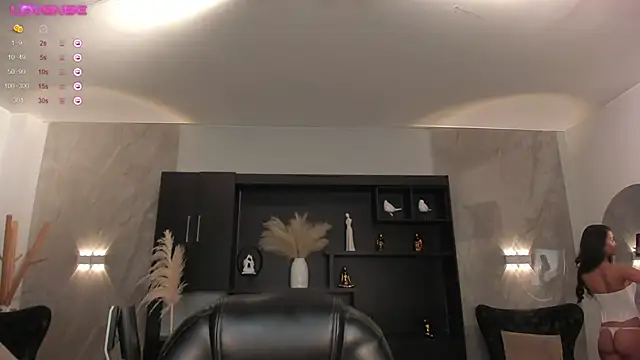 ValeriaVelvet online show from 5, 3, 2025