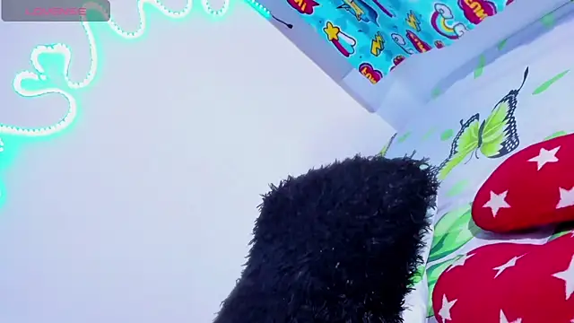 daniela bigcock22 online show from 8, 6, 2026