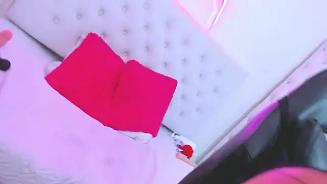 Snapshot of silvana__miller chatting on 22, 1, 2025 silvana miller online show from 22, 1, 2025