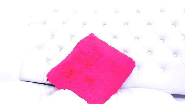 Snapshot of silvana__miller chatting on 30, 1, 2025 silvana miller online show from 30, 1, 2025