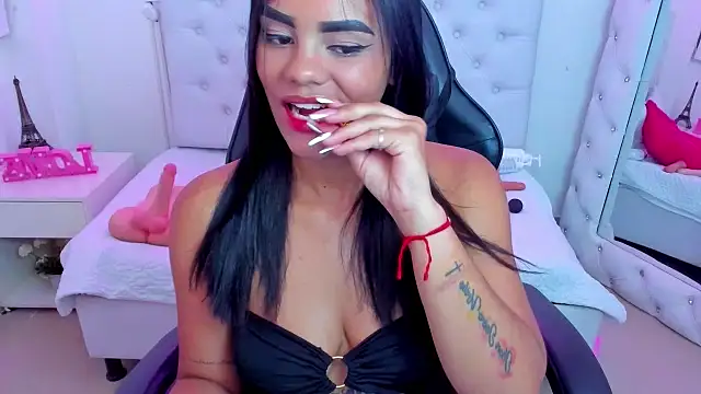 Snapshot of silvana__miller chatting on 31, 1, 2025 silvana miller online show from 31, 1, 2025