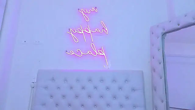 Snapshot of silvana__miller chatting on 19, 2, 2025 silvana miller online show from 19, 2, 2025