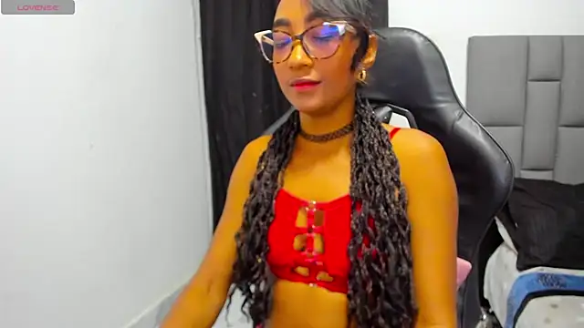 Snapshot of MurphyAngelina chatting on 9, 7, 2026 MurphyAngelina online show from 9, 7, 2026