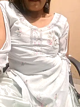 Snapshot of N-Natasha chatting on 21, 2, 2025 N-Natasha online show from 21, 2, 2025