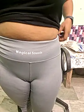 Snapshot of N-Natasha chatting on 9, 9, 2025 N-Natasha online show from 9, 9, 2025