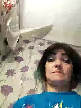 Snapshot of SweetLeila40 chatting on 14, 2, 2025 SweetLeila40 online show from 14, 2, 2025