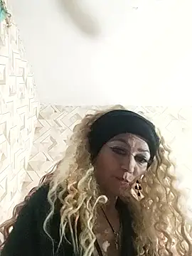 Snapshot of SweetLeila40 chatting on 14, 1, 2026 SweetLeila40 online show from 14, 1, 2026