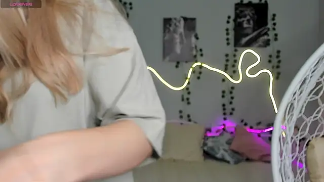 Snapshot of Melissa_babs chatting on 3, 12, 2024 Melissa babs online show from 3, 12, 2024