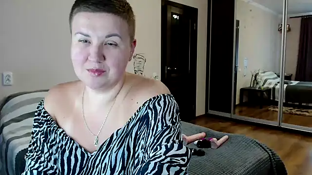 Annet1912 online show from 5, 11, 2025