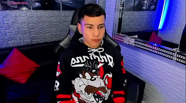 salvadorgomezx online show from 6, 1, 2025