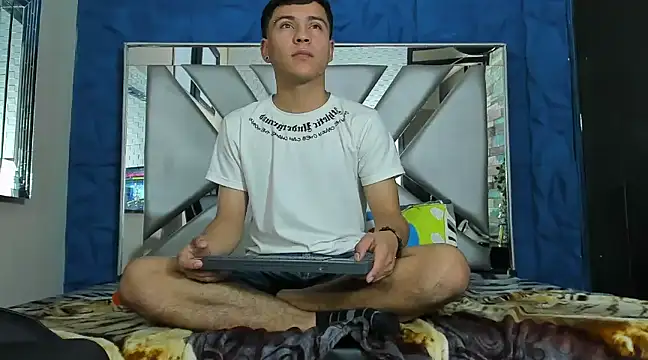 salvadorgomezx online show from 23, 1, 2025