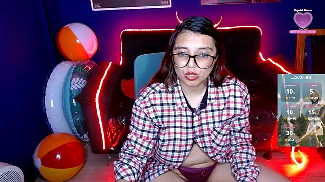 Snapshot of X_CHERRY_XX chatting on 9, 12, 2024 X CHERRY XX online show from 9, 12, 2024