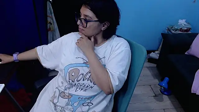 Snapshot of X_CHERRY_XX chatting on 17, 7, 2026 X CHERRY XX online show from 17, 7, 2026