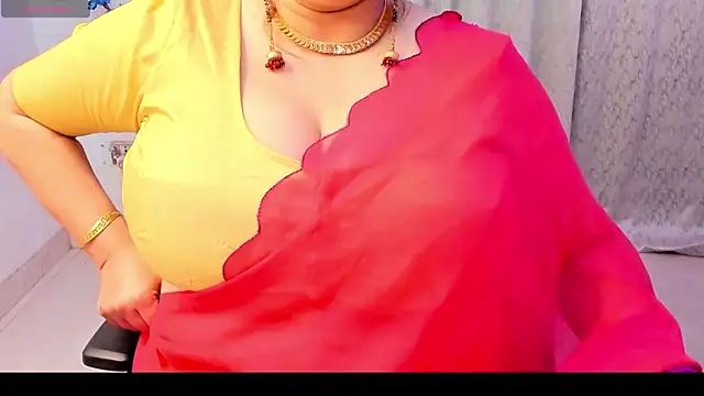 Snapshot of Gulabi_Queen chatting on 2, 11, 2025 Gulabi Queen online show from 2, 11, 2025