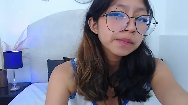 Yommi Winx online show from 2, 2, 2025