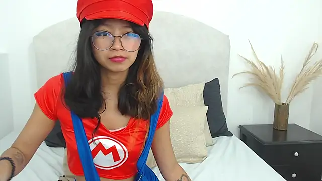 Yommi Winx online show from 9, 2, 2025