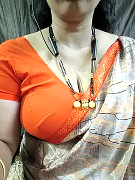 Snapshot of bhuvana555 chatting on 23, 4, 2026 bhuvana555 online show from 23, 4, 2026