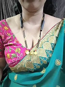 Snapshot of bhuvana555 chatting on 18, 5, 2026 bhuvana555 online show from 18, 5, 2026